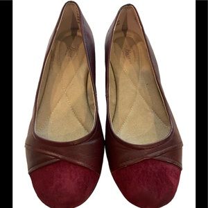 WOMEN’S BASS MAROON LEATHER FLATS WITH SUEDE TOE, SIZE 7 1/2M